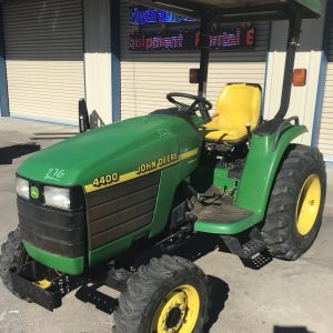 John Deere 4400 Compact Utility Tractor