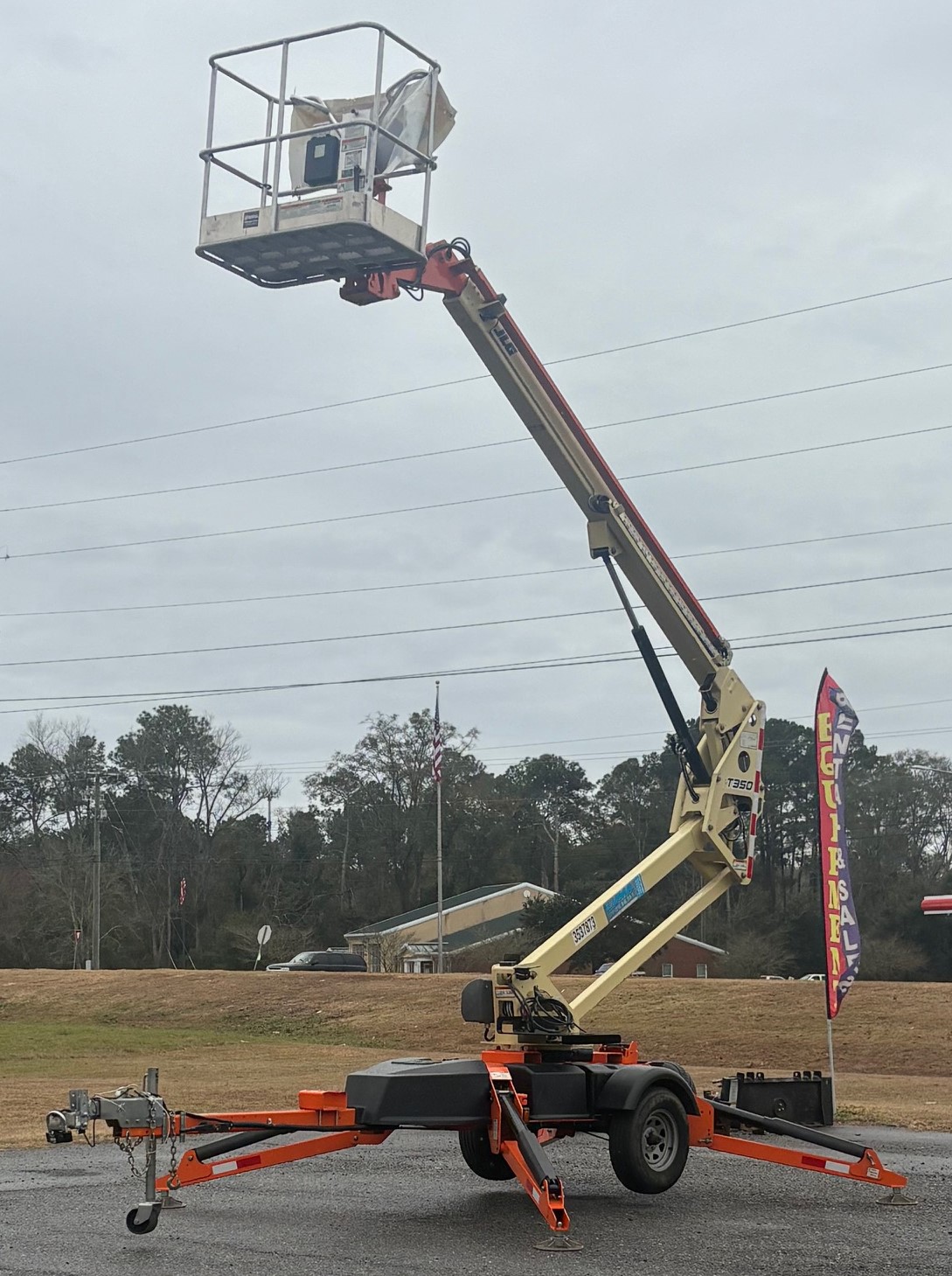 JLG Pull Behind Boom Lift - Image 3