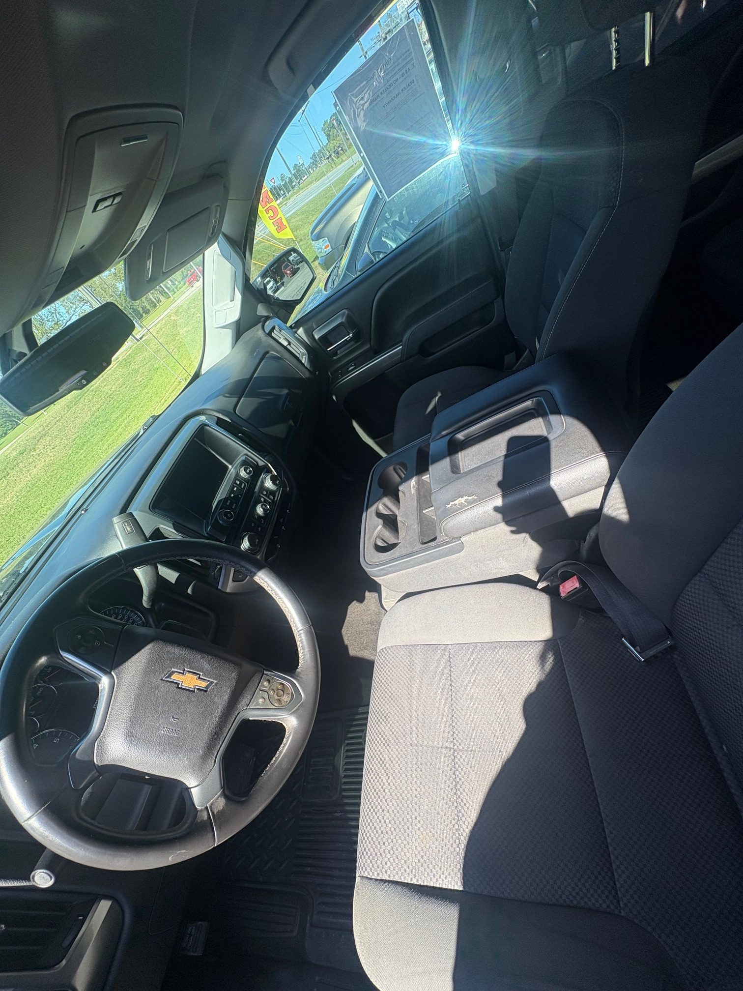 2015 Chevrolet Silverado 1500 - Image 2